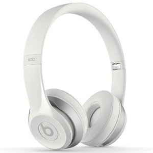 【中古】(未使用・未開封品)Beats by Dr. Dre SOLO 2 On Ear Headphones B0518 | Iconic Sound Tune with Emotion (White) ヘッドホン（イヤホン）【並行輸入品】