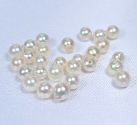 日本産アコヤパールルース(片穴)：4ミリ珠　(あこや真珠ルース、アコヤ真珠ルース、手芸用ルース、パールルース、ルース、パール、真珠ルース)