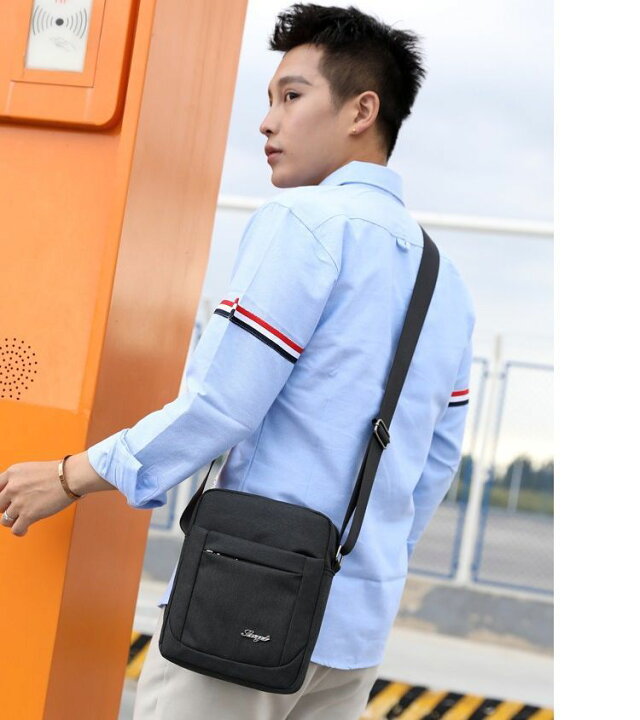 楽天市場 送料無料 ショルダーバッグ メンズ 鞄 肩掛け 斜め掛け ファスナー ポケット付き 長さ調節可能 コンパクト 四角形 カバン ジッパー シンプル 英字ロゴ おしゃれ レディース 男性 女性 外出 お出掛け 通勤 通学 Dolcissimo