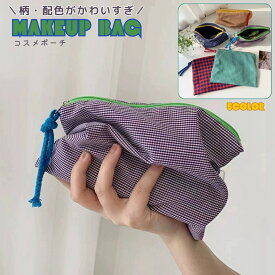 送料無料 コスメポーチ 化粧ポーチ フラットポーチ 小物入れ 収納グッズ 整理用品 大きめ チャック ファスナー 軽量 総柄 チェック ハンドメイド風 カジュアル ポップ 可愛い キュート おしゃれ
