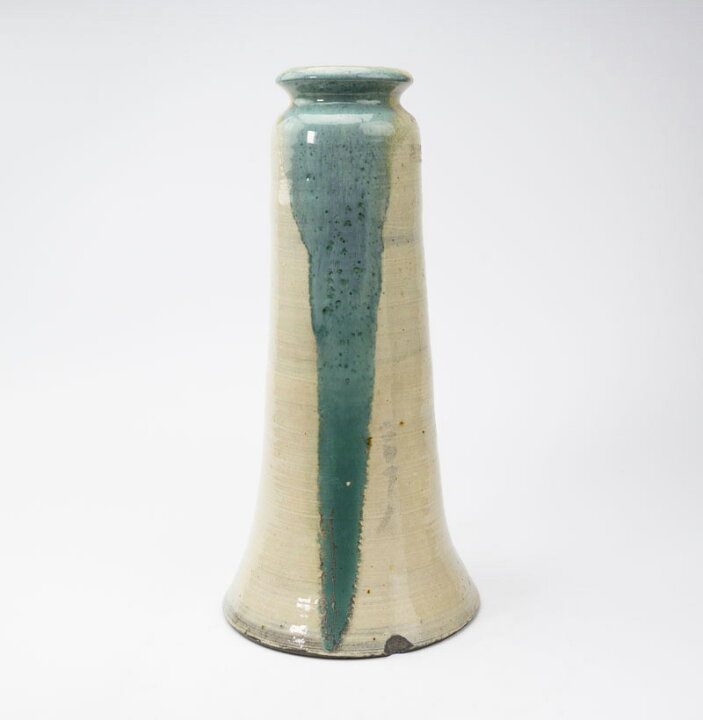 楽天市場 骨董 上野焼緑青釉流し花瓶 江戸後期 19世紀頃 口縁に釉薬ハゲ 底面縁に欠けあり 底面縁に窯傷あり 水漏れなし 陶器 古美術 骨董 中古 総額3 980円以上お買い上げで送料無料 三浦古美術web 三浦古美術ｗｅｂ