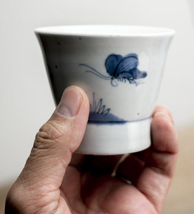 楽天市場】骨董○古伊万里染付葡萄蝶文ソバ猪口○ | 江戸中期-18世紀頃 