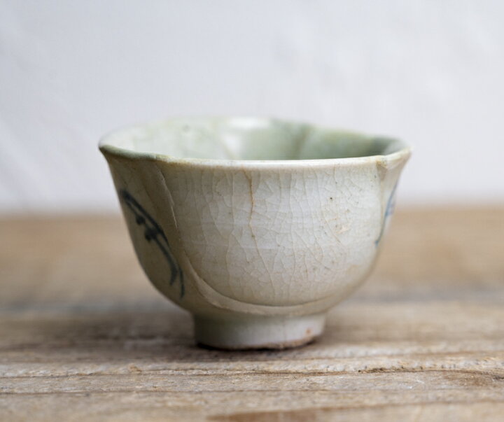 楽天市場】骨董○初期伊万里草文グイ呑み○呼接品 | 修理品 | 発掘品 