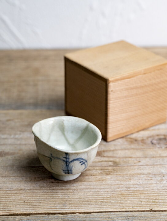 楽天市場】骨董○初期伊万里草文グイ呑み○呼接品 | 修理品 | 発掘品 