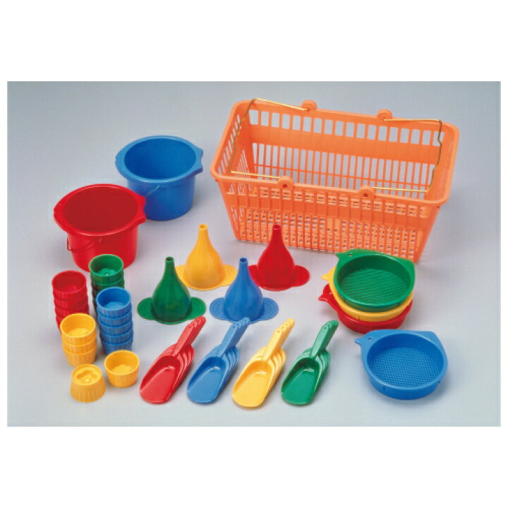 楽天市場 砂場あそびセット 46個入り ケース縦335 横450 高さ260mm 保育園 幼稚園 屋外 屋内 公園 遊具 体づくり 玩具 お砂場遊び 持ち運び可 収納便利 バケツ シャベル じょうご ふるい 砂型カップ ケース付 子供用 おしゃれ 可愛い プラスチック 6歳までの寝具図鑑