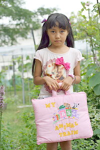 布絵本ABCMY ABC ANIMAL TRAIN ピンク刺しゅう入りABC英語バッグ【知能開発レッスンブック】幼児教育選んで!!無料ギフトラッピング