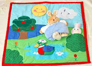 {送料無料}布のプレイマットご出産祝い布のおもちゃ布絵本プレイマット&オルゴールグリーンファーム&ブルーラビットプリティギフト2個組みセット選んで!!無料ギフトラッピング