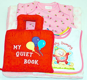 布絵本 MY QUIET BOOKバルーン英語刺しゅう版&ボディ肌着&ハート柄のブランケット&おまけ付きベルクロビブビブチャーミングギフトセット【知能開発レッスンブック】出産祝誕生日選んで!!無料