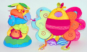 布おもちゃ布絵本ご出産お祝いお誕生日アクティビティ・トイ&スタッキング・トイピヨピヨバード&ラトル入りアニマルスマイルギフトセット2個組み知育選んで!!無料ギフトラッピング