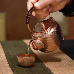 煎茶道具 300ML 急須 ティーポットポット ケトル ちょうどいいサイズ 使いやすい容量 湯沸かし 煎茶 玉露 日本煎茶 手作り 中国 茶道具 功夫茶 ウーロン茶 ハンドメイド 手打ち 純銅 健康 おし