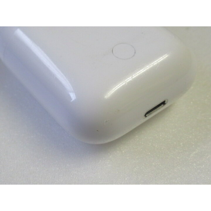 楽天市場】【中古品】 Apple AirPods with Charging Case MV7N2J/A  