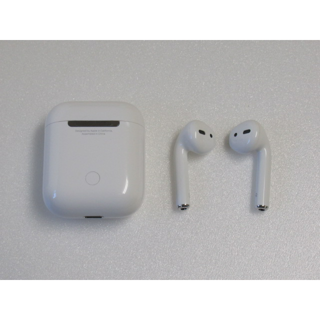 楽天市場】【中古品】 Apple AirPods with Charging Case MV7N2J/A