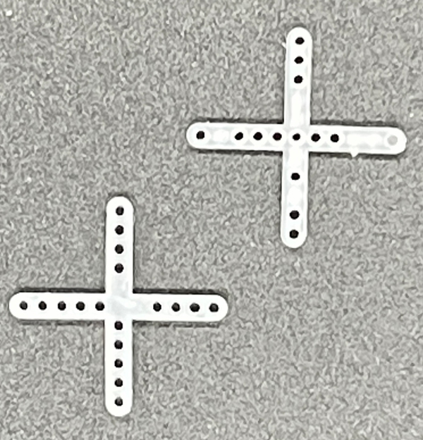 タイルを施工する際に十字 オンライン限定商品 Ｔ字部分の 高さ 目地幅を調整する施工補助具です タイル タイルスペーサー用 目地幅３ｍｍ ２００個入り サービス 十字クロス目地スペーサー