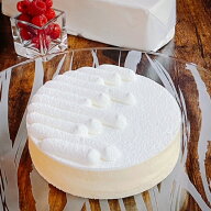 【送料込】バースデーケーキに人気！受賞パティシエの真っ白なレアチーズ【ブラン直径15cm】★実店舗人気…
