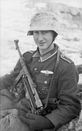 楽天市場】ドイツ軍 シュマイザー MP40 本革製 ブラック スリング 1940 