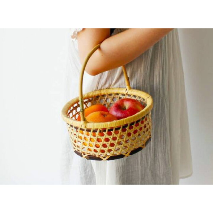 楽天市場 竹かご 小鳥籠 ことりかご 小林ミドリ 新潟 木工細工 天然竹 国産 竹カゴ アジアン雑貨 手編み 竹細工 民芸品 繊細 編み籠 竹かご おしゃれ 竹のバスケット 可愛いかごバック 新生活 ココショク 日本の手仕事雑貨