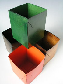 UL WASHI 漆和紙 ボックス大 UW-001 ペンスタンド 小物入れ 漆 和紙 越前和紙 杉原商店 福井県越前市 高級 高級感 モダン 和モダン おしゃれ 還暦 友人 上司 夫婦 結婚 新居 引っ越し 祝い 記念日 記念品 プレゼント 贈り物 贈答用