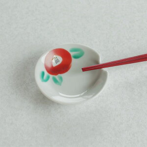 箸おき小皿 椿 つばき 箸を置ける小皿 【春ギフト】食器 蔵珍窯 美濃焼 LP-2A 小さい皿 豆皿 まめざら 赤 レッド 陶磁器 おしゃれ ミニ ディッシュ コトブキ 寿 つばき フラワー 花柄 花の絵