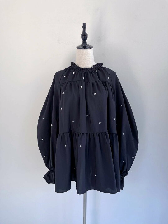 楽天市場】【MUVEIL】 パール刺繍ブラウス ミュベール フラワー  