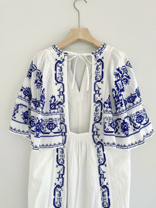 楽天市場】【Sara mallika】 Cotton Embroidery Backopen Dress 刺繍  