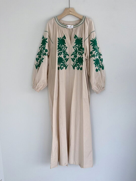 楽天市場】【Sara Mallika】 Cotton Linen Big Flower Emb Dress 