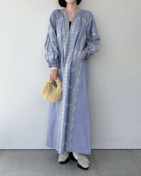 楽天市場】【Sara Mallika】 C.Linen Diamond Aari Emb Dress  