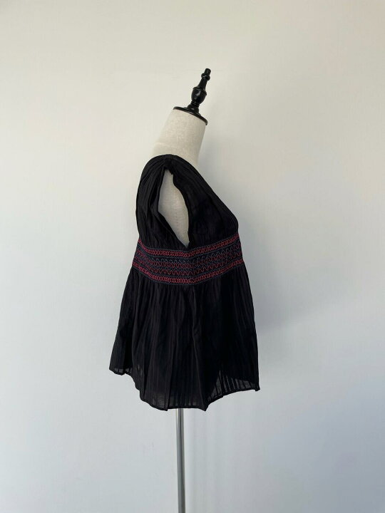 楽天市場】【Sara Mallika】 COTTON SMOCKING VNECK TOP サラマリカ  