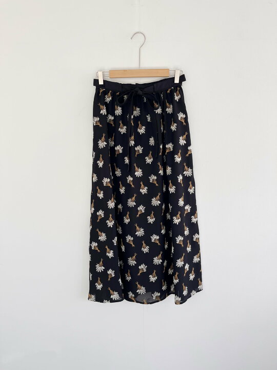楽天市場】【LOKITHO】 Spot Emb. Skirt ロキト フラワーエンブロイ 