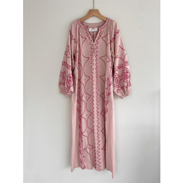 楽天市場】【Sara mallika】 C.LINEN DIAMOND AARI EMB DRESS  