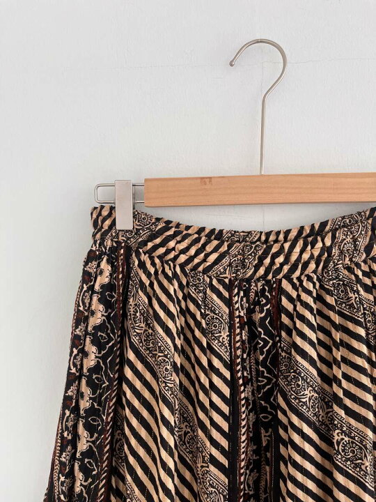 楽天市場】【Sara Mallika】 Cotton Stripe Ethnic Print Skirt 