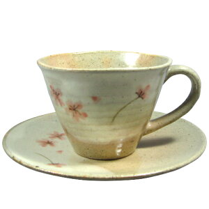 【 コーヒーカップ&ソーサー ・ 日本製 】フラワーコーヒー 赤(美濃焼き)【珈琲カップ/陶器/瀬戸物/やさしい感じ/和風/珈琲碗皿/贈り物/ギフト/自家用/業務用/コーヒーショップ/カフェ/