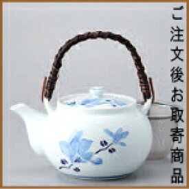 【 急須土瓶 日本製 】 有田土瓶 辻が花 4号（容量625cc） 網付き ■お取寄商品■【業務用/和食器/陶器/有田焼/土瓶/どびん/陶器急須/ポット/きゅうす/急須/あみ付きで 洗いやすい/来客時/家庭用/法事/高級感/和風/集会場/料理店/茶こし付き/つる付き】