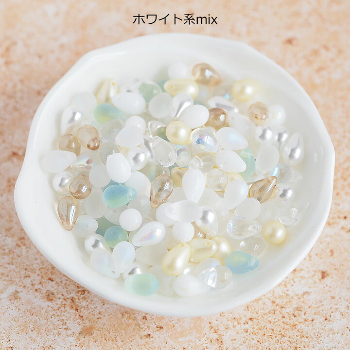 夏の第2弾!チェコビーズ ドロップ 9×6mm カラーアソート 大容量 約100個 送料無料 チェコガラス ビーズ ハンドメイド パーツ 雫 シズク ティアドロップ 卸 コモレビスタ 4パック分おまとめセット チェコ ビーズ デザイン ティアードロップ ドロップ しずく 約6x9mm (約20個) ピアス イヤリング ブレスレット パーツ ハンドメイド 材料 素材