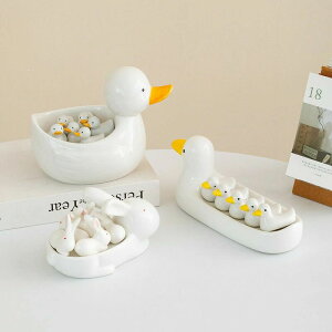  V̉J[gD[fUC̔uB퐻ŁAƒp̃CeALȔułB