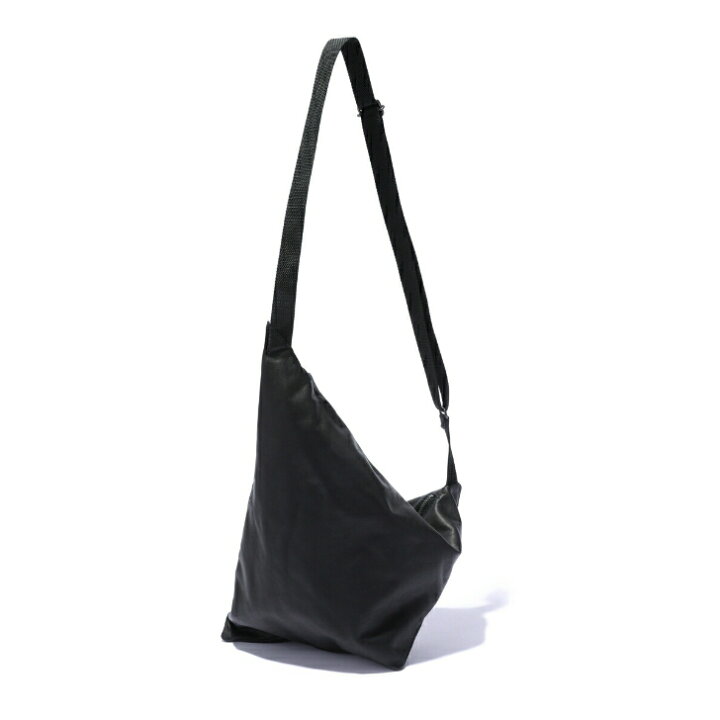 楽天市場】MR.OLIVE E.O.I / WATERPROOF LIGHT LEATHER TRIANGLE BODY 