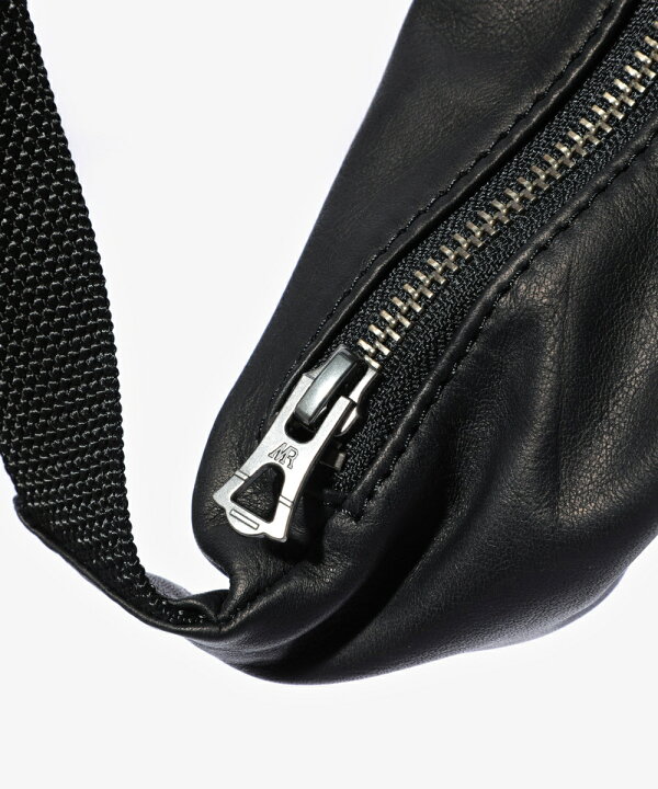 楽天市場】MR.OLIVE E.O.I / WATERPROOF LIGHT LEATHER TRIANGLE BODY 