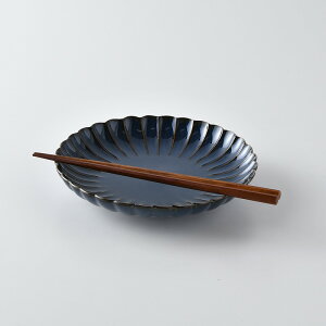 洸琳彩釉 菊彫6寸皿 18cm 手書き波佐見焼 洸琳窯 少し大きめの皿 色釉 花型