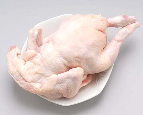 国産鶏肉 食の安全 5％OFF 最安値 一番安心できるのは 国産の鶏肉です 丸鶏 ２ｋｇ位 頭付き 足 1羽