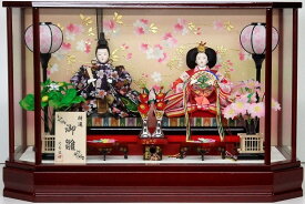 【ひな人形】親王ケース飾り【北寿監修】育六角　小35-2　紅溜オルゴール写真立て・モーセン付き