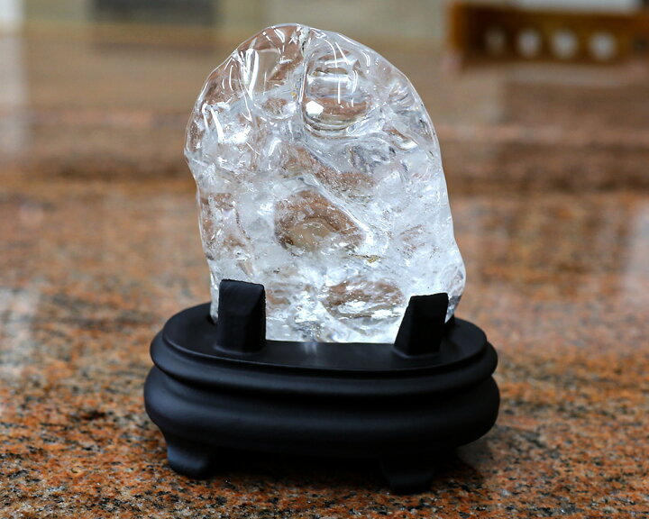 楽天市場】天然水晶 布袋様 置物 レインボークォーツ 水晶 布袋様彫り 