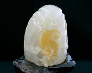 石彫りアイテム|天然石|瑪瑙|置物|メノウ|貔貅モチーフ|如意モチーフ|ヒキュウ彫り置物|天然石|パワーストーン|瑪瑙|開運アイテム 風水アイテム|【一点物】