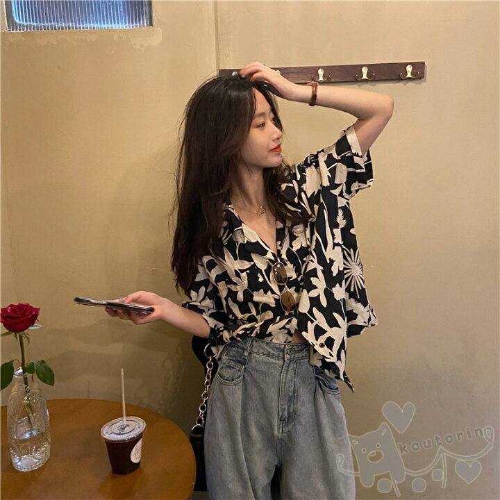 楽天市場 シャツ アロハシャツ レディース ハワイシャツ シャツ ブラウス 日焼け止め服 Vネック 半袖 ゆったり パイナップル柄 トロピカル 夏 海辺 ビーチ Hiphop ヒップホップ ストリート 個性的 服 原宿系 かっこいい おしゃれ 送料無料 Koutorin 楽天市場 シャツ アロハシャツ レディース ハワイシャツ シャツ ブラウス 日焼け止め服 Vネック 半袖 ゆったり パイナップル柄 トロピカル 夏 海辺 ビーチ Hiphop ヒップホップ ストリート 個性的 服 原宿系 かっこいい おしゃれ 送料無料 Koutorin