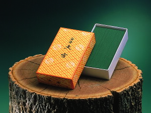 ƒp p  {i݂j o 178g Z138mm@p   p /   ~ pi  i p 