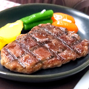 ■故人の好物シリーズ【ステーキキャンドル】|ステーキの香り付き【カメヤマ】【御供】【お墓参り】【お彼岸】【お盆】【故人の好物キャンドル】