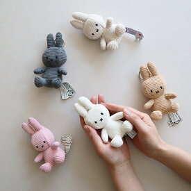 BON TON TOYS (ボントントイズ) ぬくもりミッフィーのチャームキーチェーン ホワイト/ダークグレー/ライトピンク/ライトストーン/ベージュ キーリング/キーホルダー/コーデュロイ【母の日ギフト】