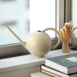 y݌ɂzFerm Living (t@[rO) Orb Watering Can (I[u) 傤 JV~A k/CeA/K[fjO/{K㗝X