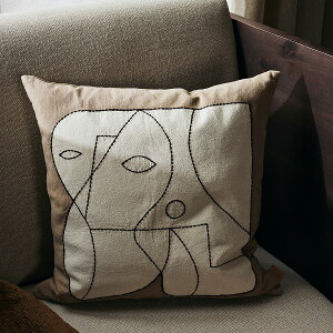 y/R[q[F݌ɂzFerm Living t@[rOFigure Cushion tBMA NbVR[q[ _[Ng[v O[u[ ItzCgk CeA eLX^C 