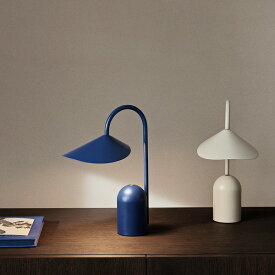 Ferm Living Arum portable lamp アールム ポータブルランプ 全10色 ランプ おしゃれ スタンドライト 卓上 ルームライト スタンド 置き型 北欧 卓上ランプ インテリアライト 卓上スタンドライト 北欧ランプ 北欧の照明【国内在庫あり】
