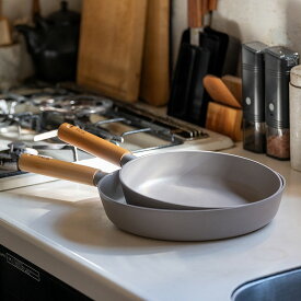 【お取り寄せ】TI:DA (ティーダ) チタン＆ダイヤモンドWコーティングフライパン 28cm グレー /ブラック 軽い/フライパン/深型/マルチパン/全面コーティング/お手入れ簡単/TIDA