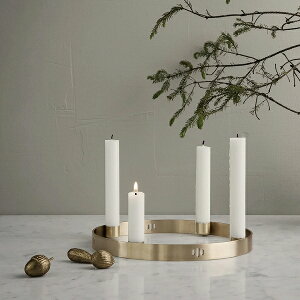 Ferm Living Candle Holder Circle Small �k�� �C���e���A �t�@�[�����r���O ���{���K�̔��X�i�y�����݌ɂ���z